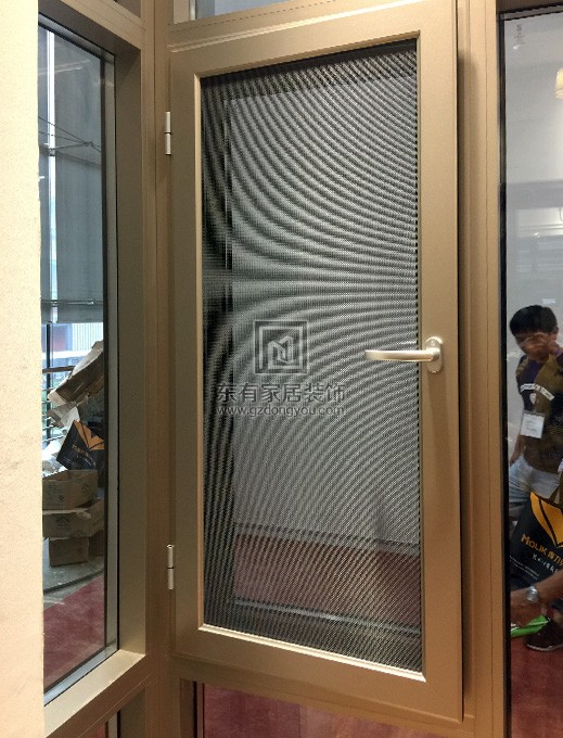 平开窗纱窗