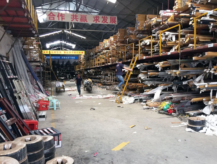 铝合金厂仓库