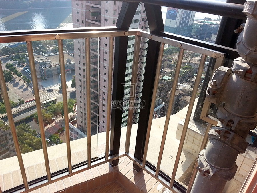 越秀区江尚东山阳台栏杆、窗前护栏 LG-007