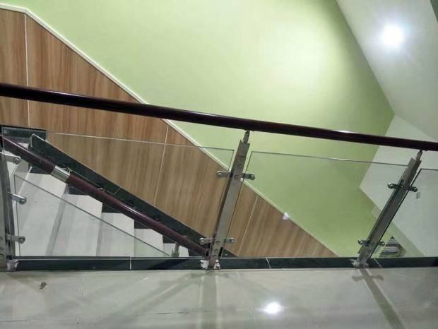 PVC仿木扶手、玻璃楼梯扶手 FS-004