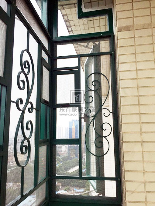 铝合金窗封阳台加装纱窗