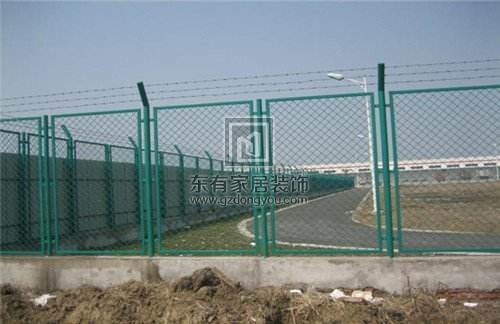 钢板护栏网防护的重要性5