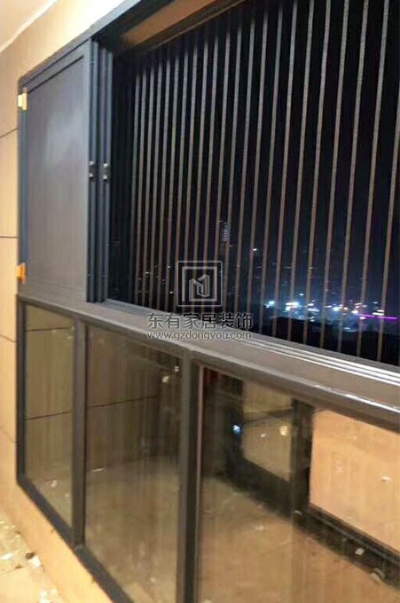 星汇云锦封阳台、玻璃栏杆
